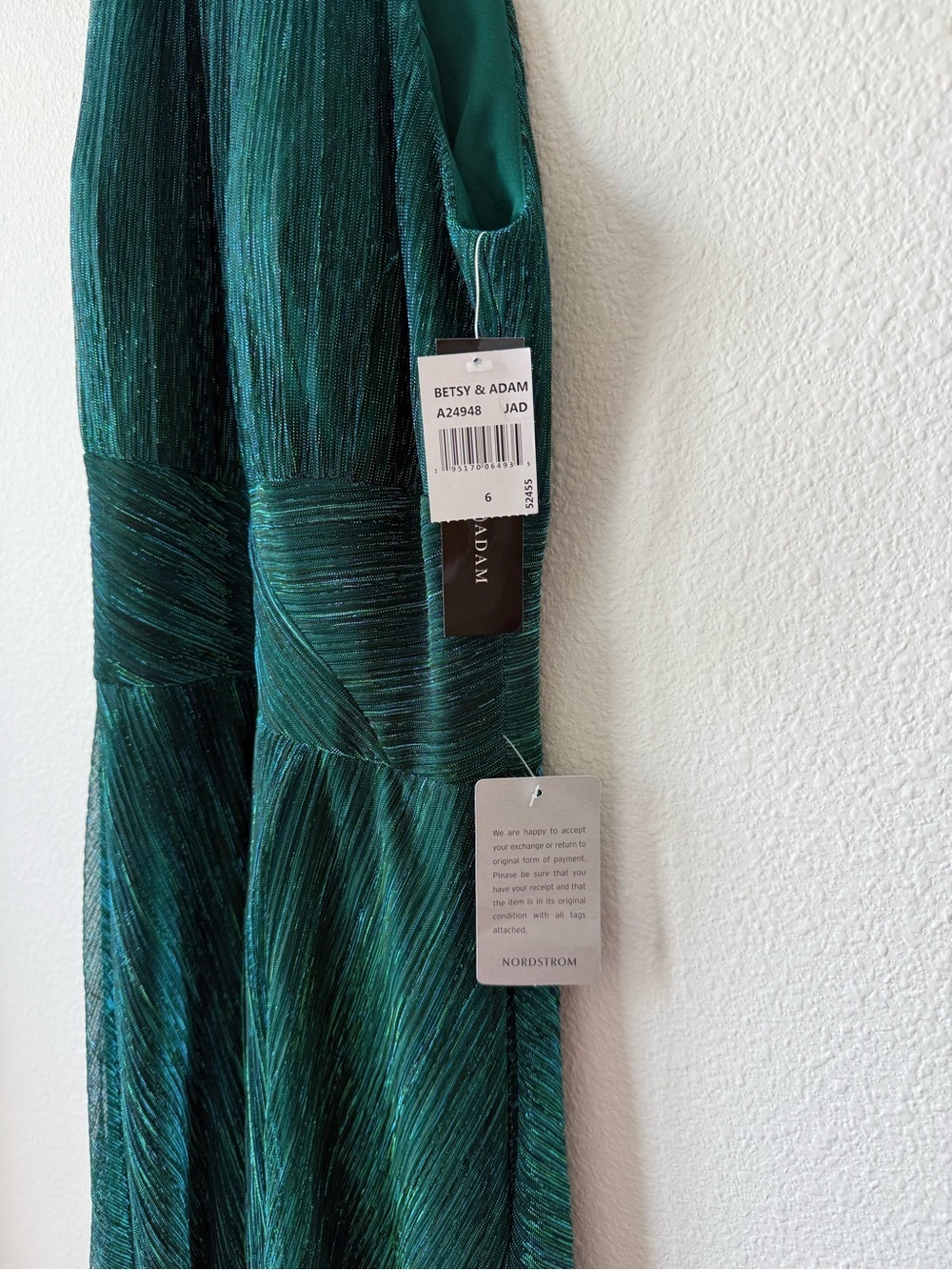 NWT Betsy & Adam Gown - Picture 6 of 13